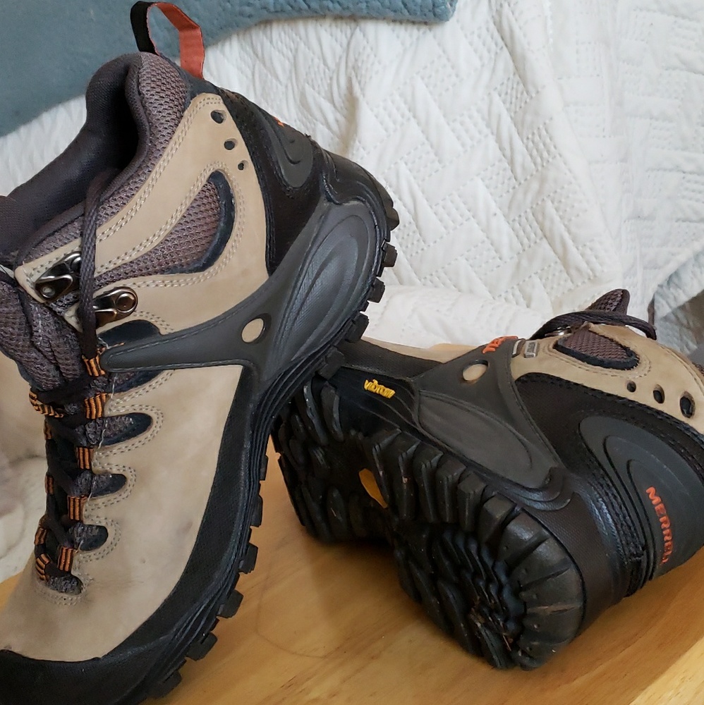 Leather Merrell boots